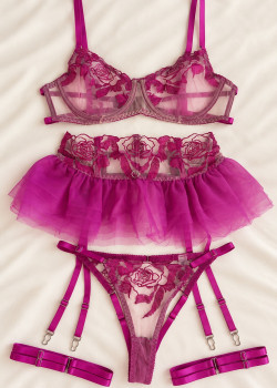 Σετ Σουτιέν με Choker, Ψηλόμεσο G-String και Ζαρτιέρες με Καλτσοδέτες