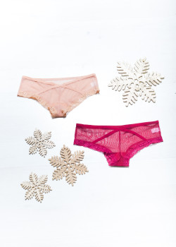 String Δαντέλα με διαφάνεια