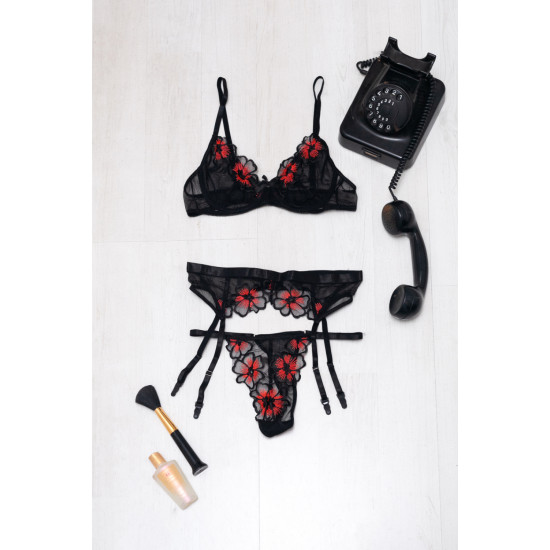Σετ Σουτιέν Σατέν με Δαντέλα και String