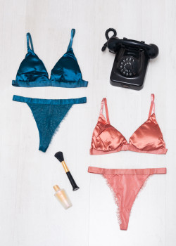 Σετ Bralette Τρίγωνο Σατέν Ενισχυμένο με Brazilian Σλιπ