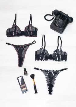 Σετ εσώρουχα με δαντέλα